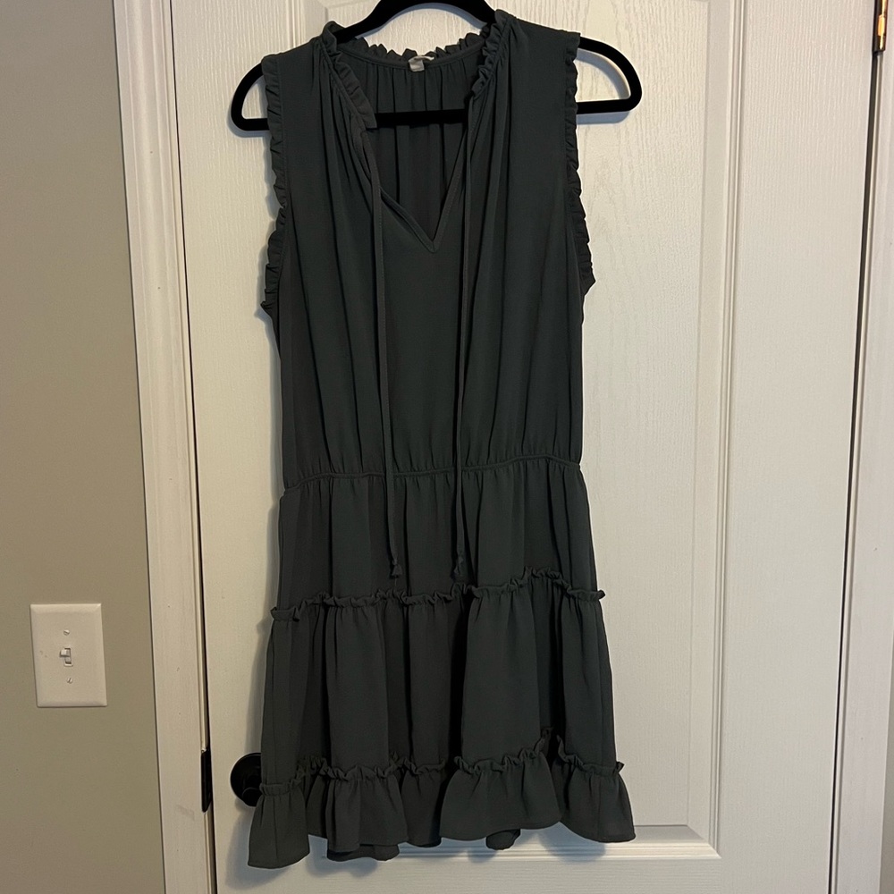 Tyche grey dress with ruffles